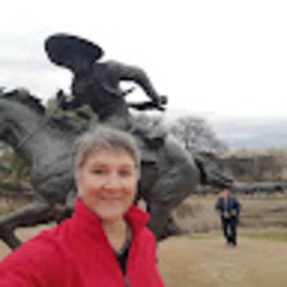 Meet your Posher, Rochelle - Picture 1 of 1